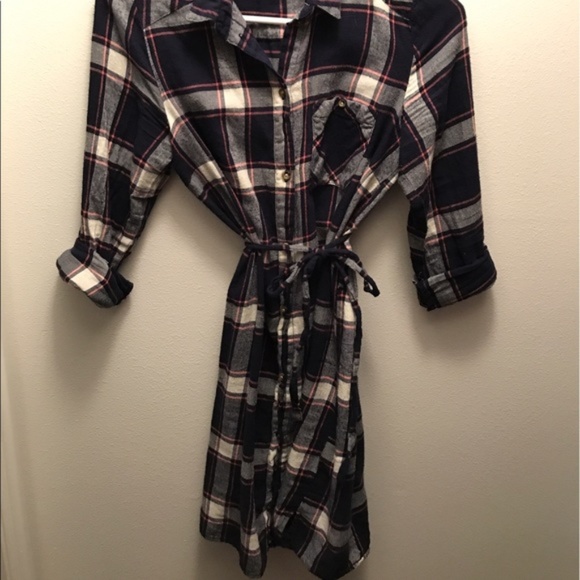 H&M button up tunic - Picture 3 of 3